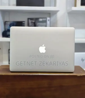 New Laptop Apple MacBook Pro 2015 16GB Intel Core I7 SSD 256GB