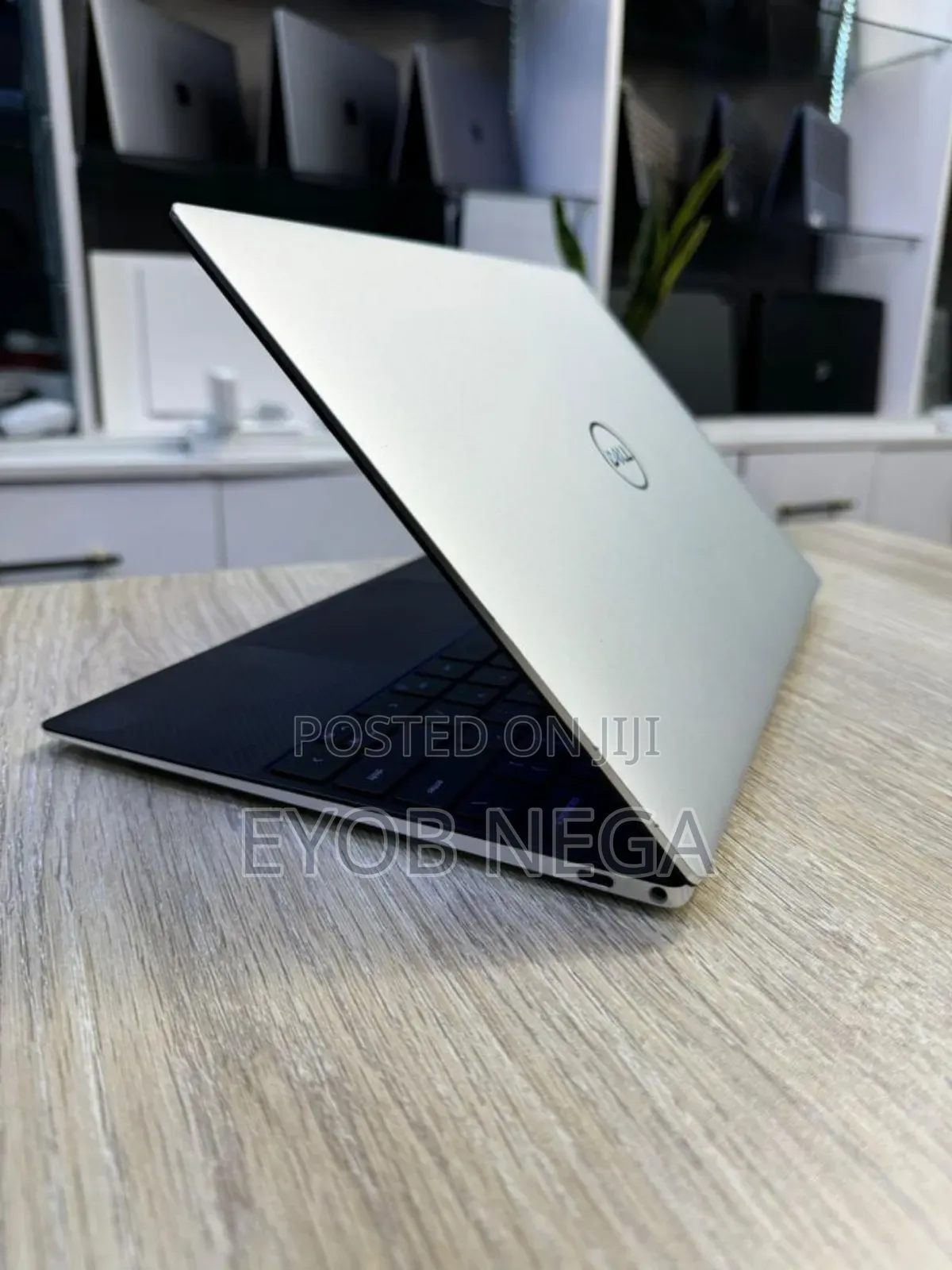 New Laptop Dell XPS 13 16GB Intel Core i7 SSD 512GB