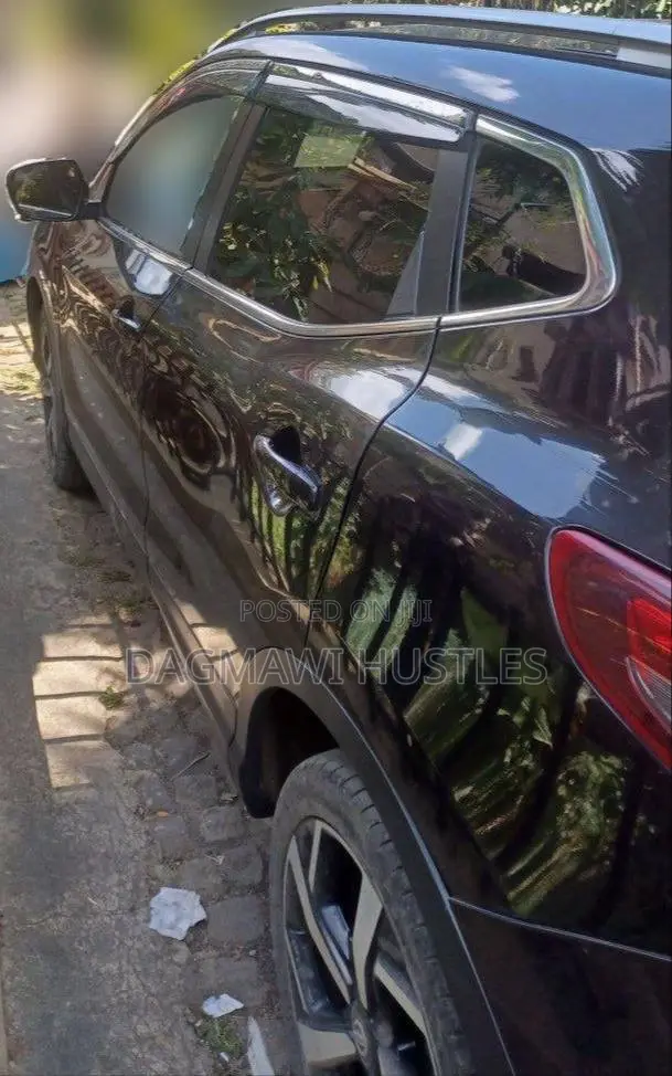 Nissan Qashqai 2018 Brown