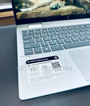 New Laptop HP Envy X360 8GB Intel Core I5 SSD 512GB