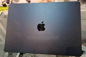 Photo - New Laptop Apple MacBook Air 2024 M3 15-Inch 8GB Apple M3 SSD 256GB