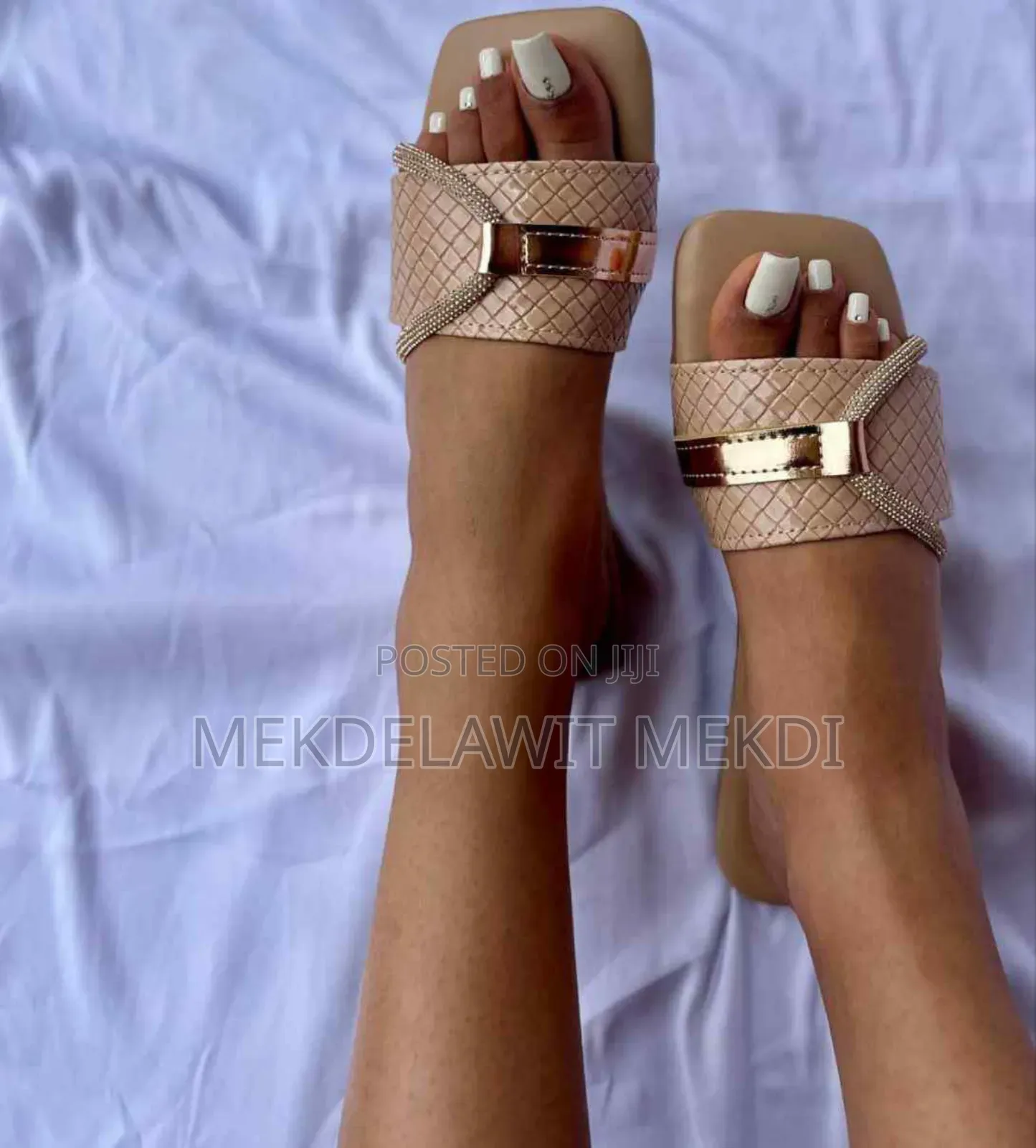 የሴቶች ክፍት ጫማ