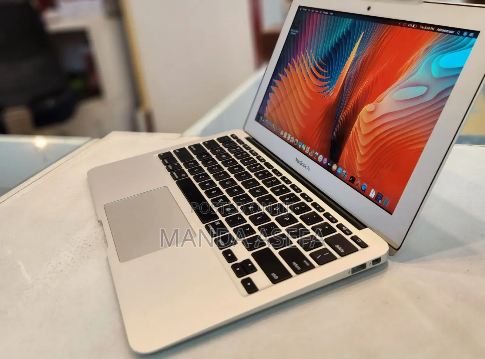 New Laptop Apple MacBook Air 4GB Intel Core I5 SSD 128GB