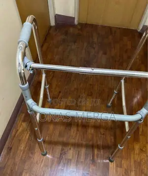 High-Quality Aluminium咳walker峩venante Walker奭4legged Walker