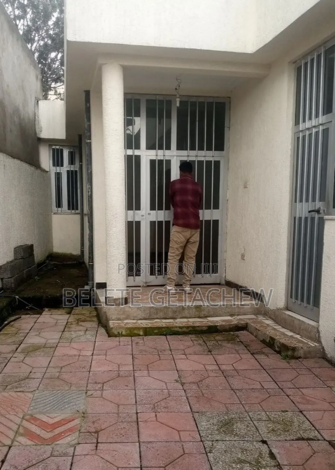 3bdrm Villa in Yerer Urael, L-Shape, Bole for sale