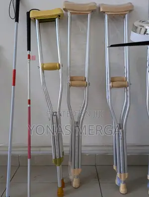 Photo - Crutches宙soft Rubber Padded Set of 2 Adjustable Crutches