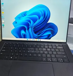 New Laptop Dell Precision 5570 16GB Intel Core I7 SSD 512GB