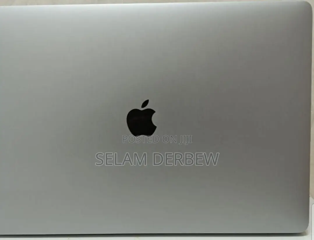 New Laptop Apple MacBook Pro 2017 16GB Intel Core I7 SSD 512GB