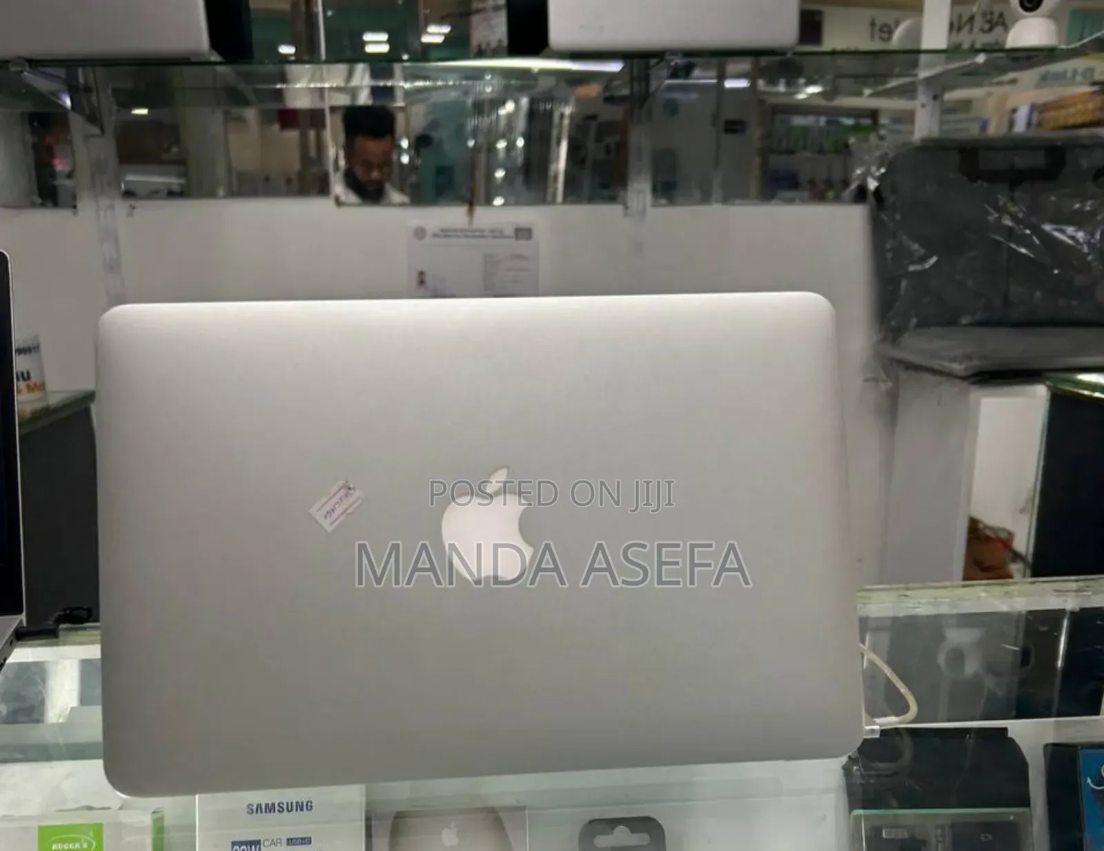 New Laptop Apple MacBook Air 8GB Intel Core I7 SSD 512GB