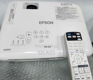 Brand New EPSON Projector With , Remote