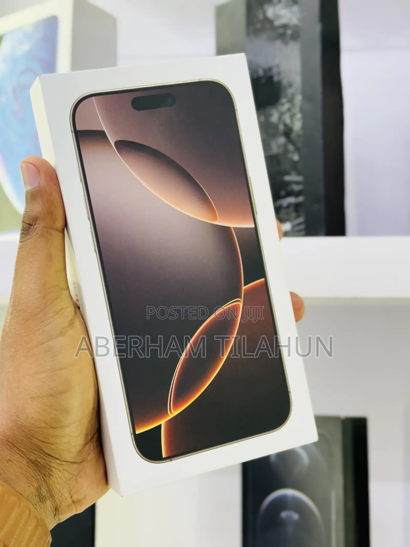 New Apple iPhone 16 Pro Max 256 GB Gold