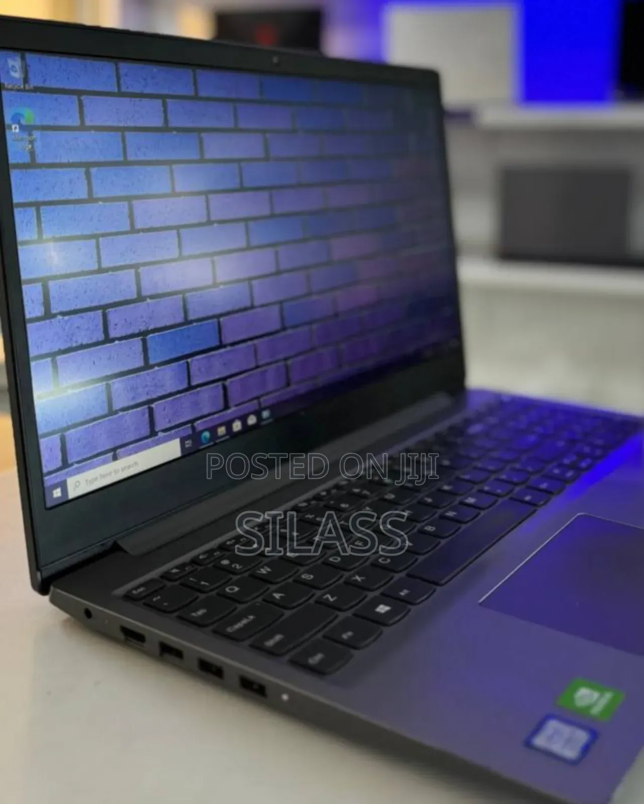 New Laptop Lenovo IdeaPad 330C 8GB Intel Core I7 SSD 512GB