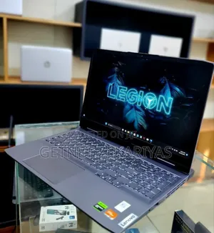 New Laptop Lenovo LOQ 15IRH8 16GB AMD Ryzen 7 SSD 512GB