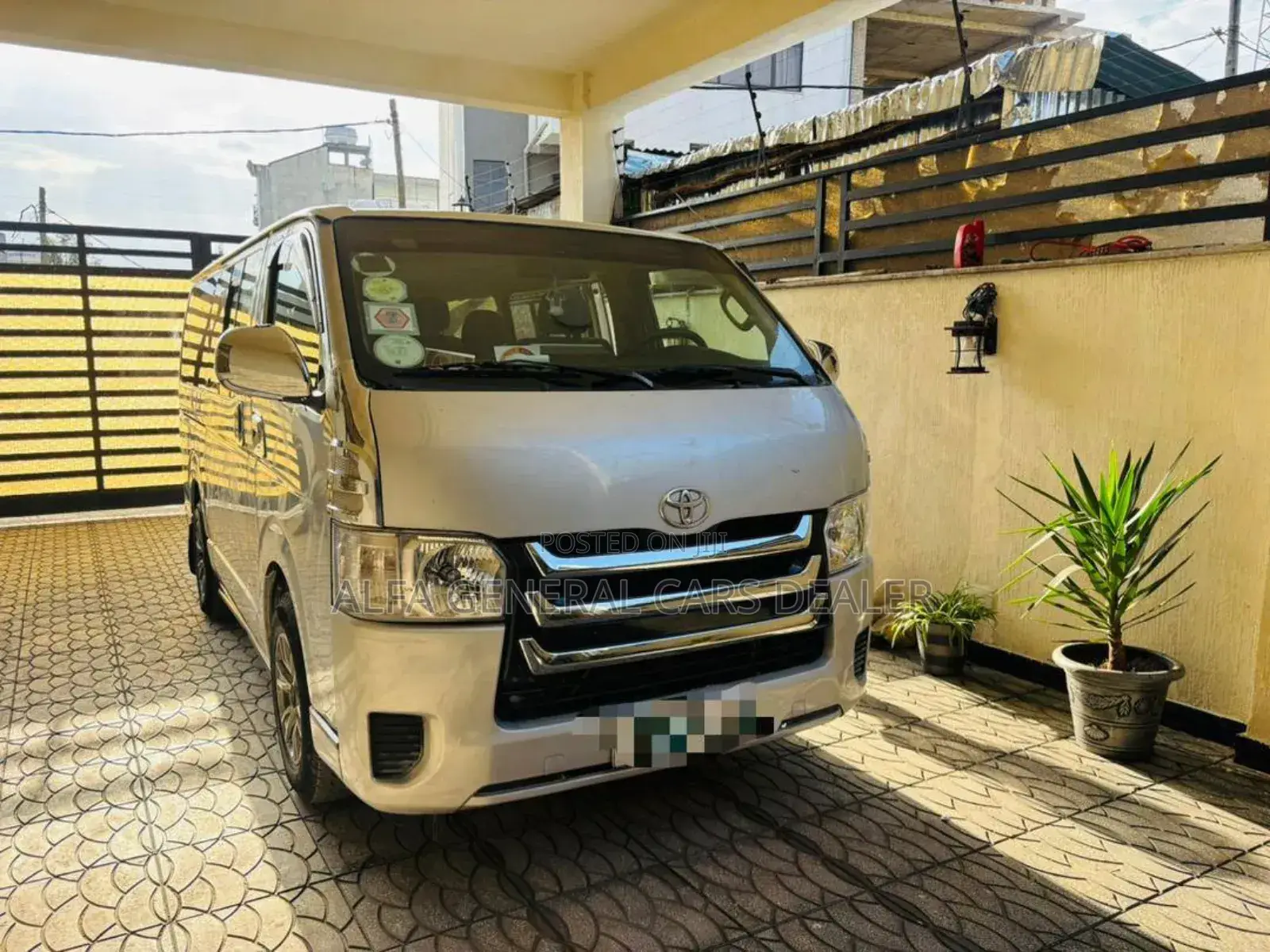Toyota HiAce 2007 Silver