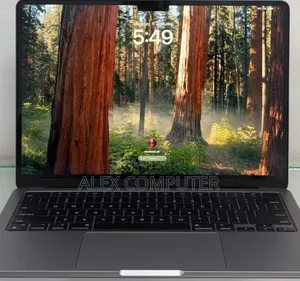 Photo - New Laptop Apple MacBook Air 2022 M2 8GB Apple M2 SSD 256GB