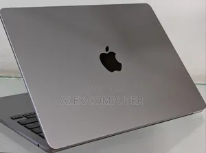 New Laptop Apple MacBook Air 2022 M2 8GB Apple M2 SSD 256GB