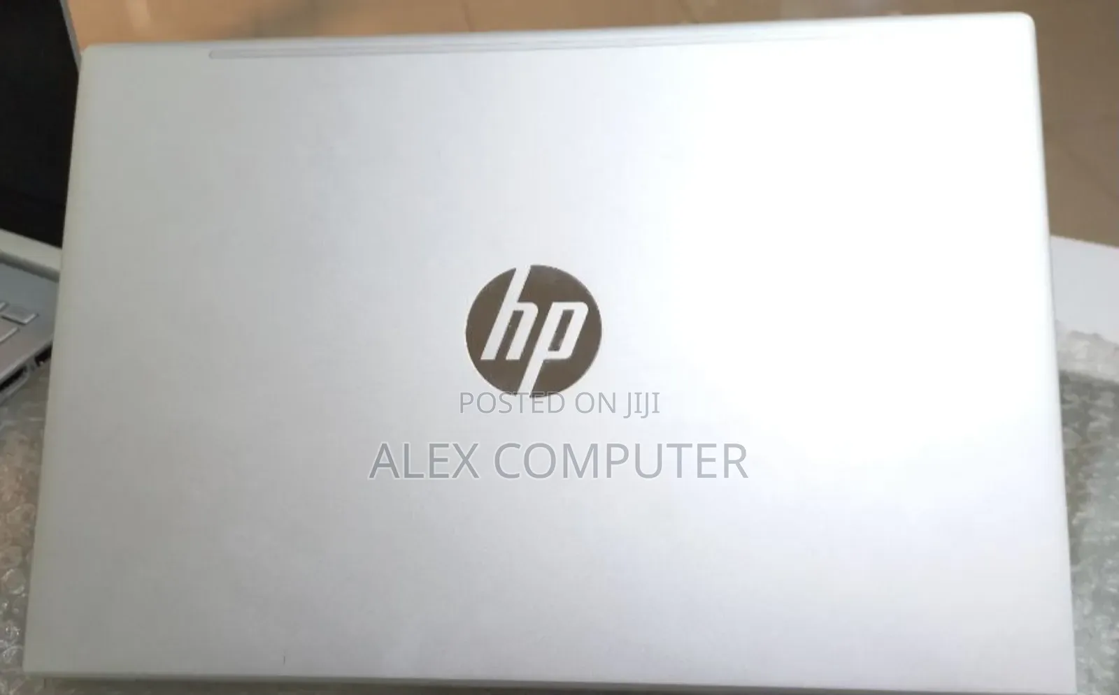 New Laptop HP EliteBook 830 G8 8GB Intel Core I7 SSD 512GB