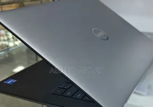 New Laptop Dell Precision 5570 16GB Intel Core I7 SSD 1T