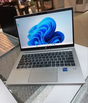 New Laptop HP EliteBook 830 16GB Intel Core I7 SSD 512GB