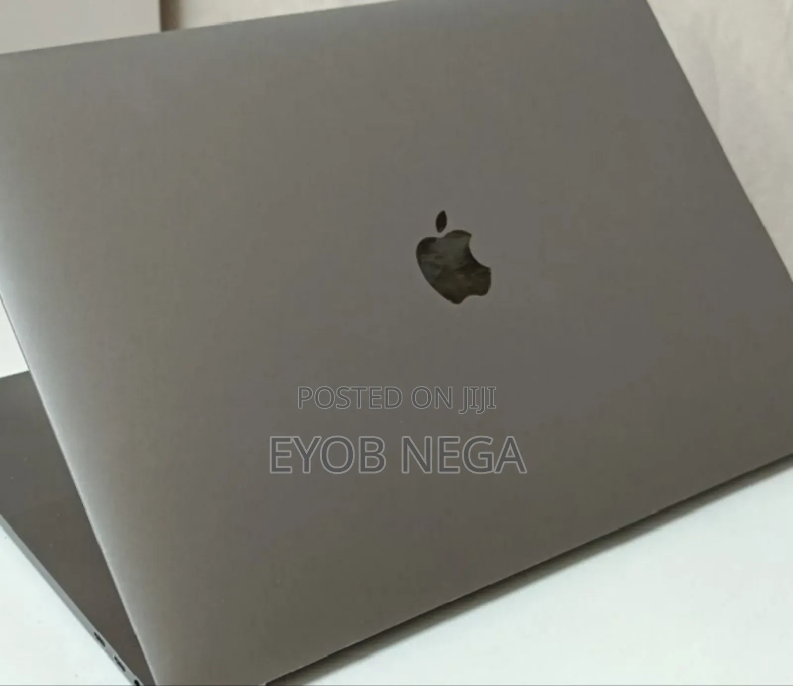 New Laptop Apple MacBook Pro 2017 16GB Intel Core I7 SSD 512GB