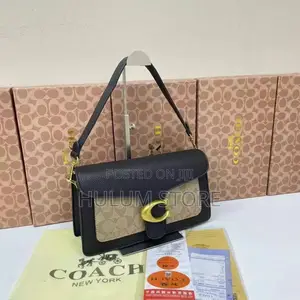 Photo - Coach Hand Bag