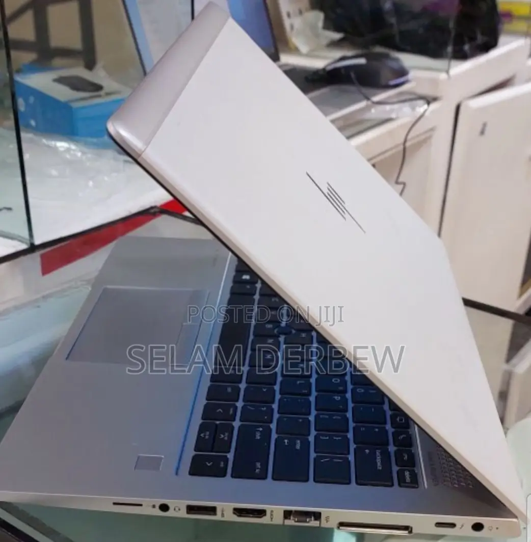 New Laptop HP EliteBook 830 G5 8GB Intel Core I5 SSD 512GB