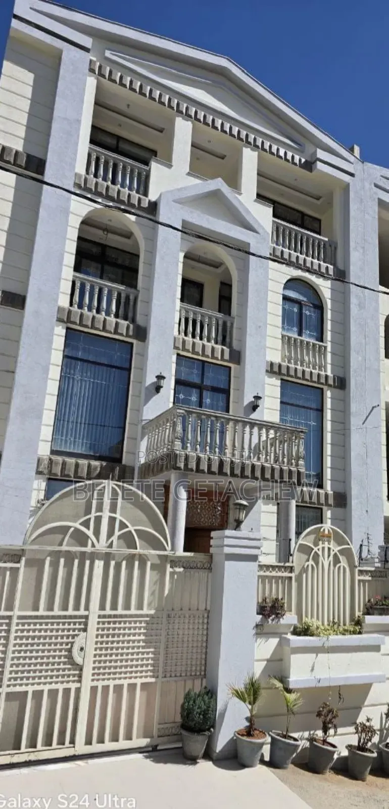 8bdrm House in Semit, B+G+3 Luxury, Bole for sale