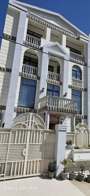 8bdrm House in Semit, B+G+3 Luxury, Bole for sale