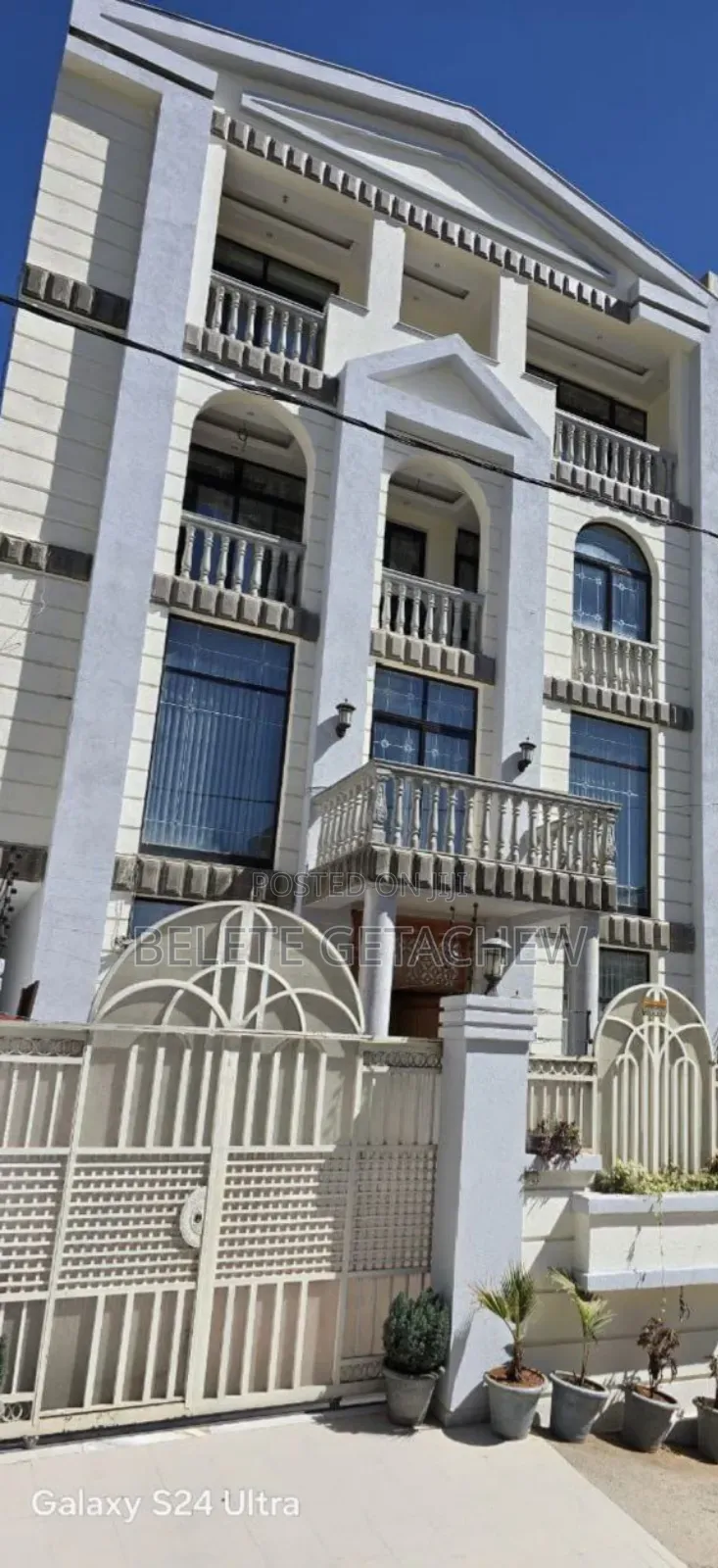 8bdrm House in Semit, B+G+3 Luxury, Bole for sale
