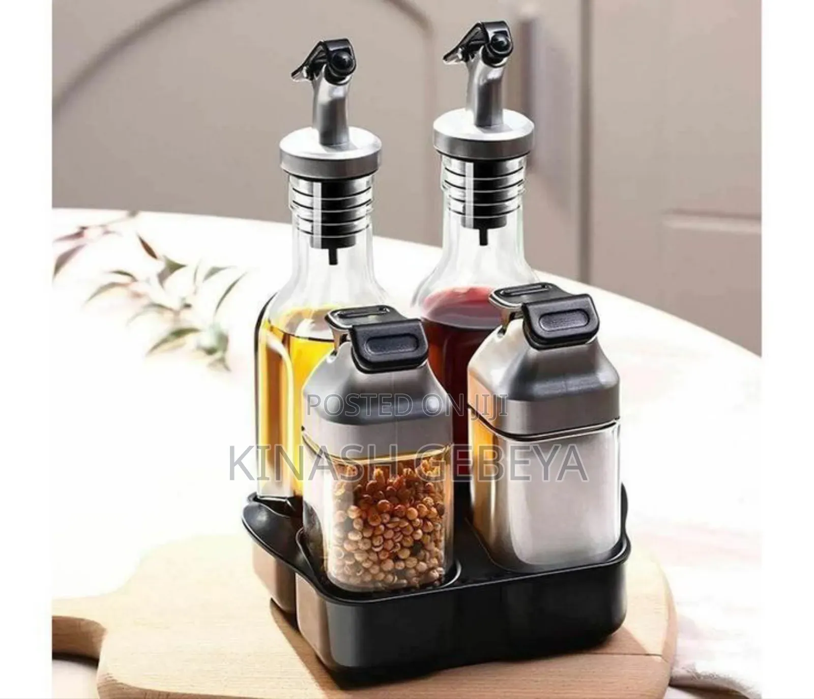 4 Set Kitchen Seasoning Bottles(ፈሳሽ እና ቅመማ ቅመም መቀነሻ)