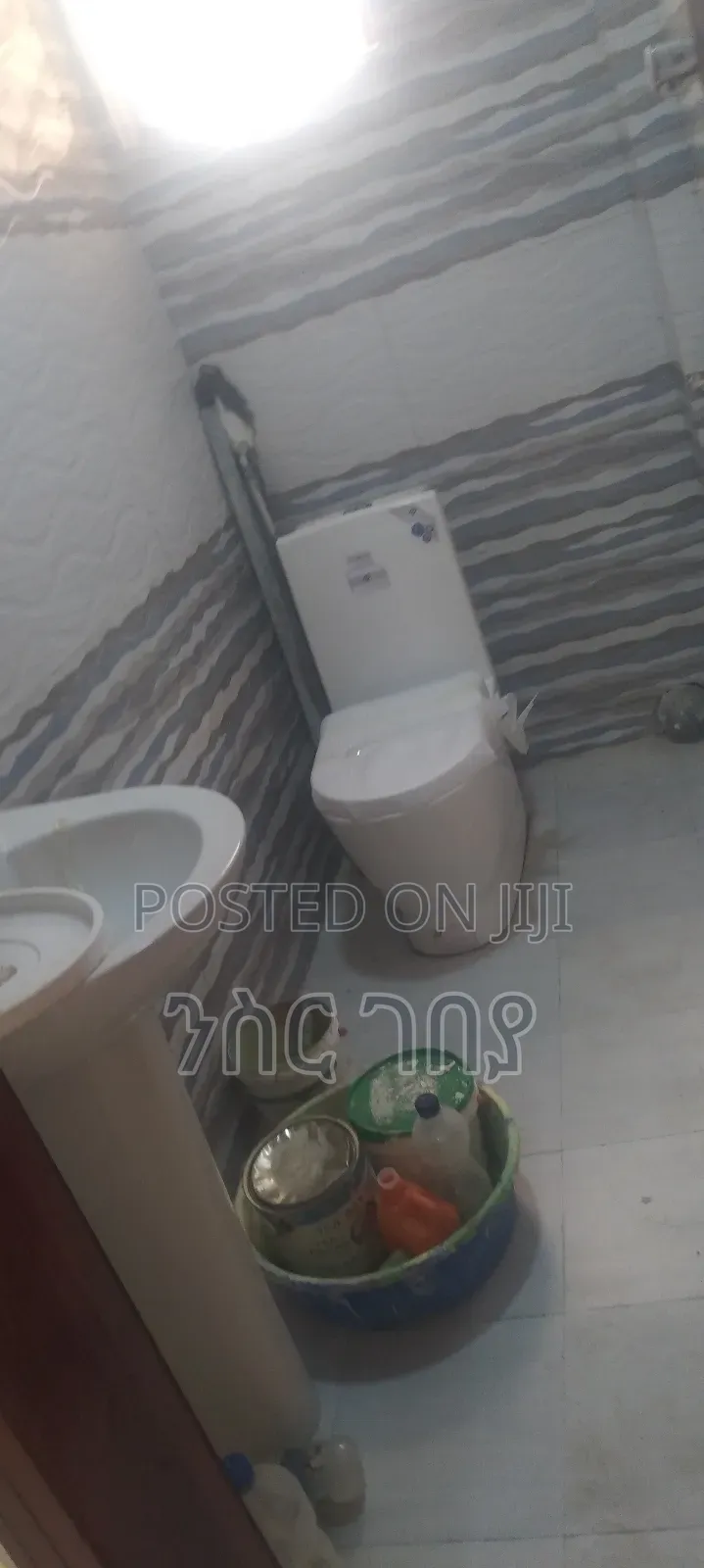 Furnished 2bdrm Condo in Ayat Mekedonia, Yeka for rent