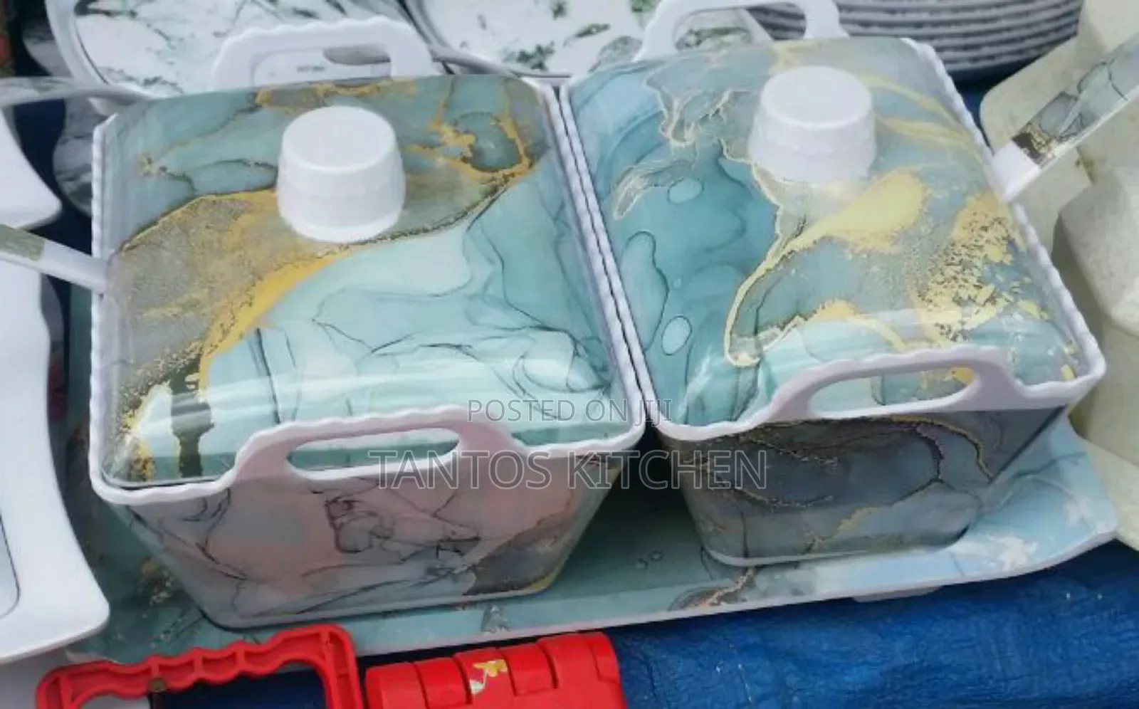 ባለ 2ሴት ከነ ሰርቪሱ የወጥ ማውጫ