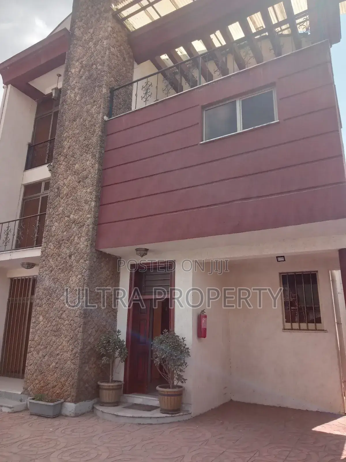 6bdrm House in Bole for rent
