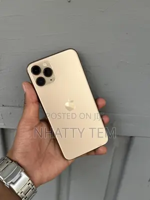 Photo - Apple iPhone 11 Pro 256 GB Gold