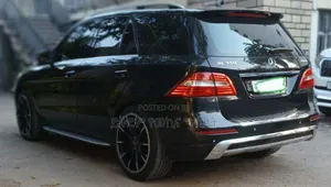 Mercedes-Benz E350 2015 Black