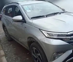 Toyota Rush 2022 Silver