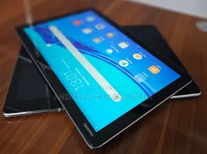 Photo - New Huawei MediaPad M5 Lite 32 GB Silver