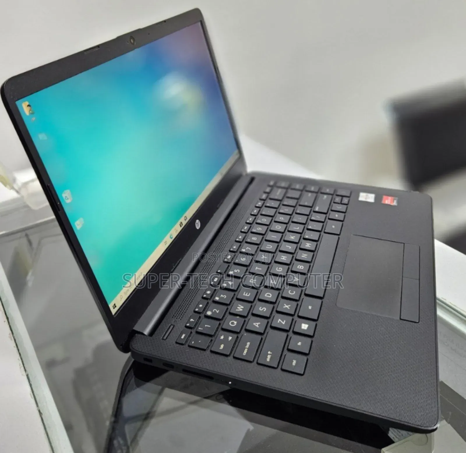 New Laptop HP Stream Notebook 4GB AMD A8 SSD 128GB