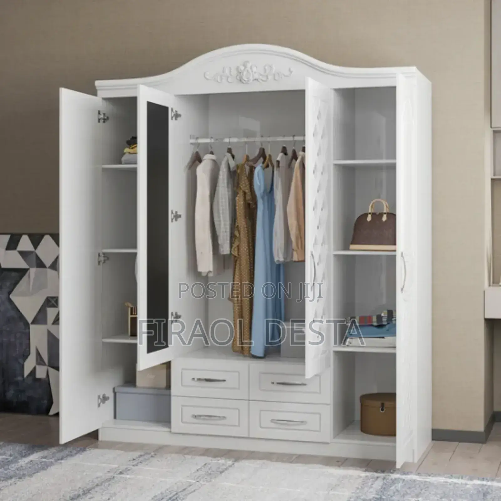 Cloth Cabinet/Wardrobe