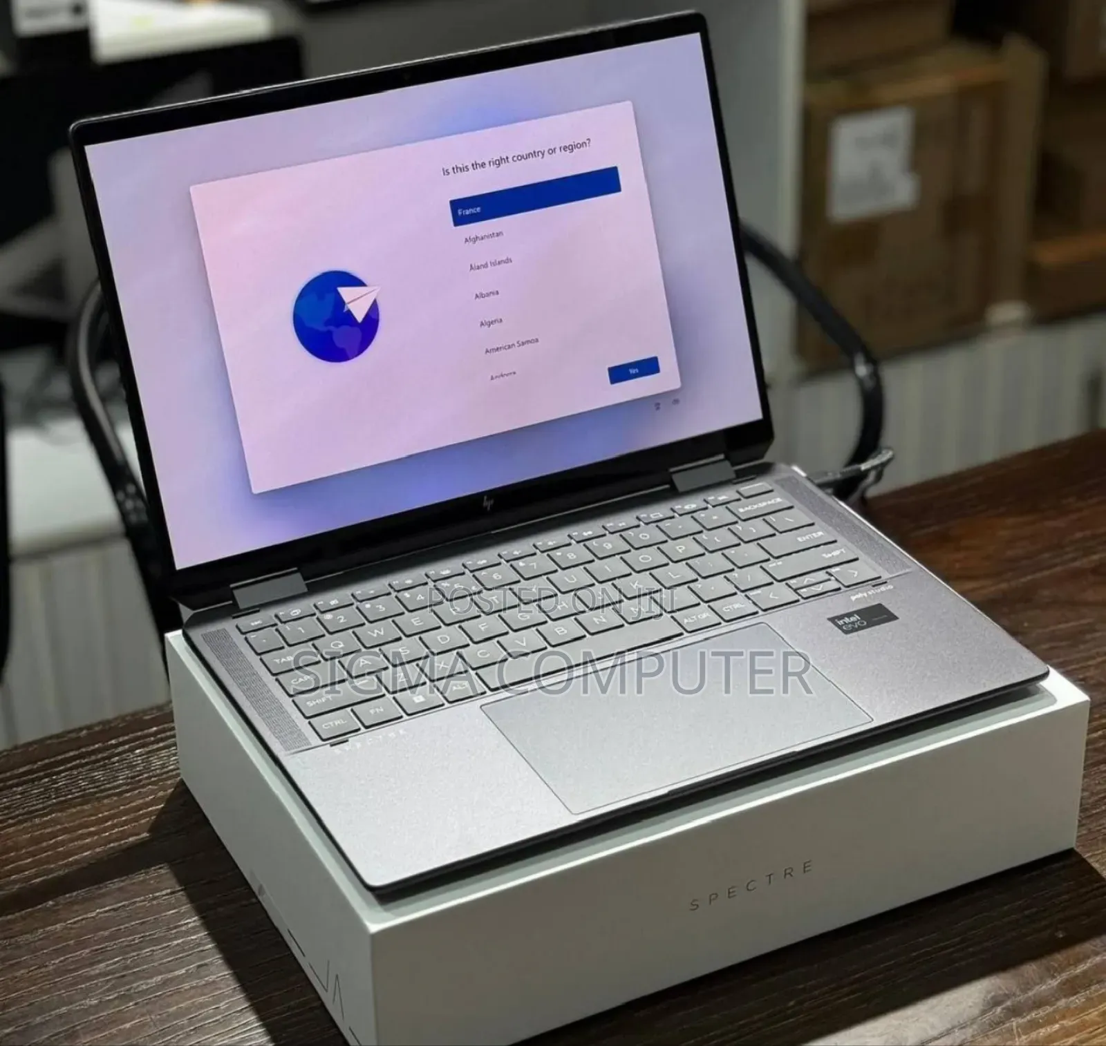 New Laptop HP Spectre X360 16GB AMD Ryzen 7 SSD 1T