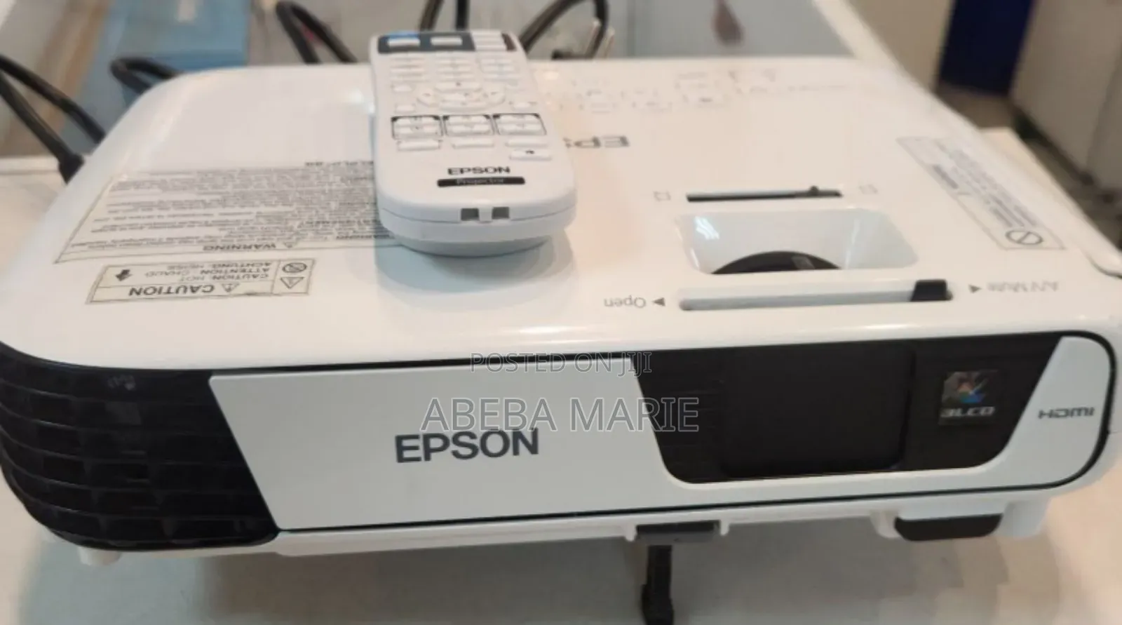 New
EPSON Projector
Model Name: EB-S31
Hardware