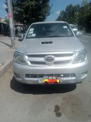 Photo - Toyota Hilux 2.5 D-4D 2007 Silver