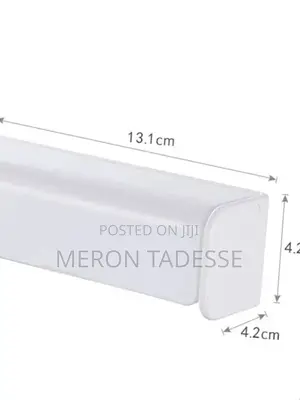 ጥርስ ቡርሽ ማስቀመጫ Wall-Mounted Toothbrush Holder