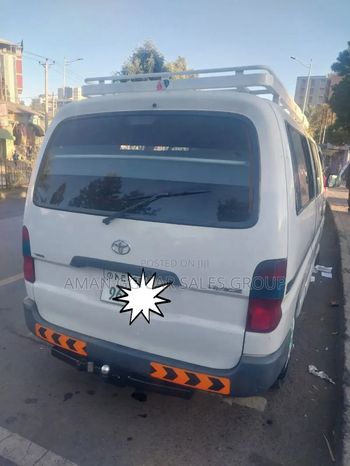 Toyota HiAce 2006 White