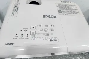 Brand New EPSON Projector With Bag , Remote 2 Pieces