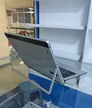 New Laptop HP Elite X2 G8 8GB Intel Core M SSD 256GB