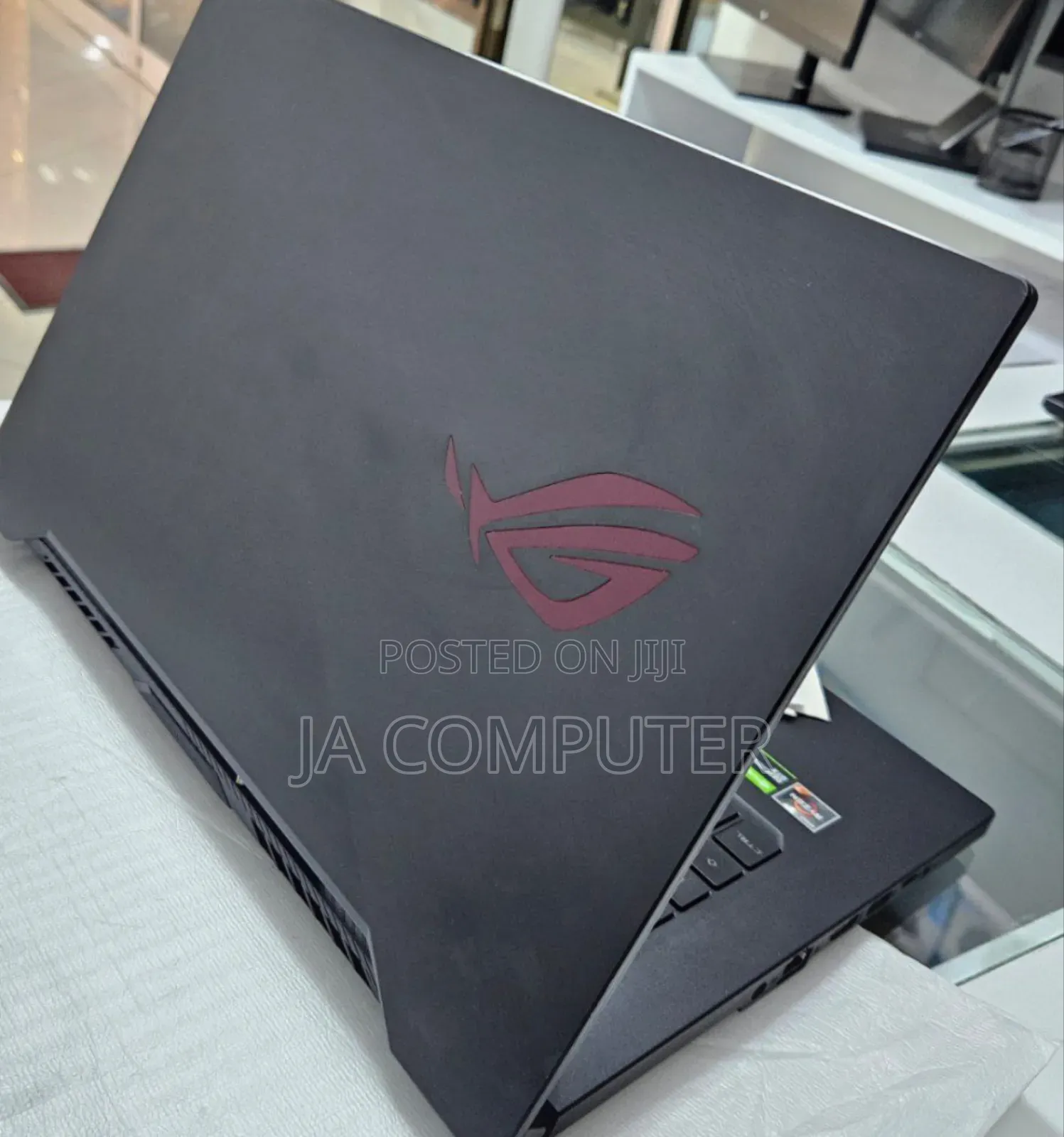 New Laptop Asus ROG Zephyrus G15 16GB AMD Ryzen 7 SSD 512GB