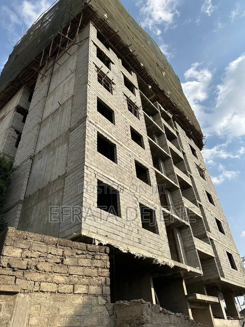 2bdrm Apartment in መካኒሳ አቦ አደባባይ, Bole for sale