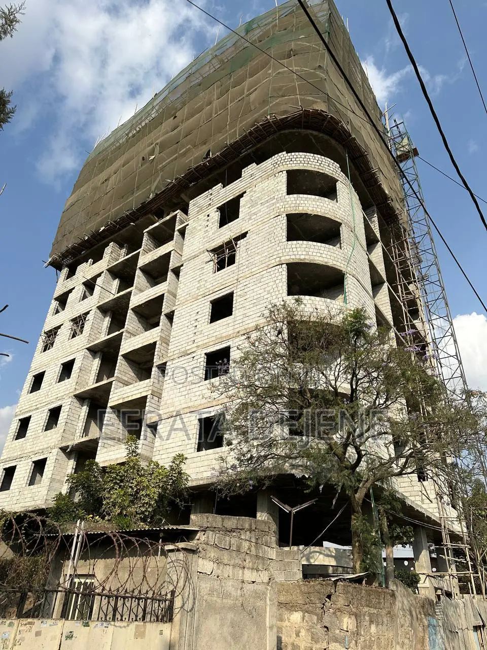 2bdrm Apartment in መካኒሳ አቦ አደባባይ, Bole for sale