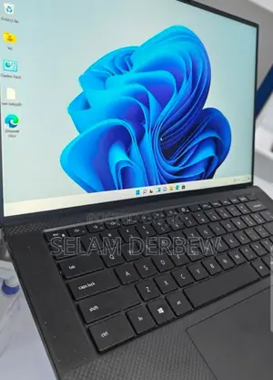 Photo - New Laptop Dell Precision 5540 20GB Intel Core I7 SSD 1T